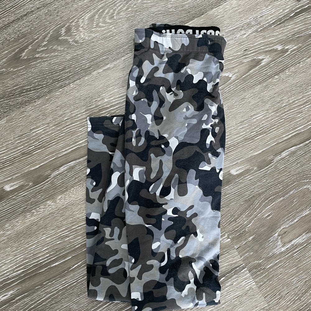 Nike Camo Leggings